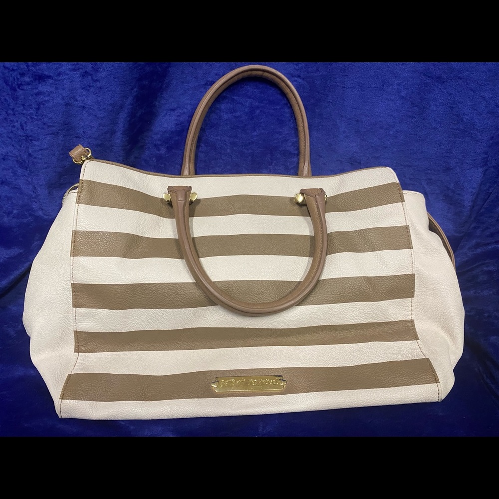 Betsey Johnson purse